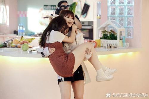 娱乐吃瓜酱 女大学生